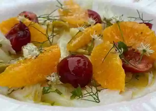 ENSALADA DE BACALAO Y CEREZAS