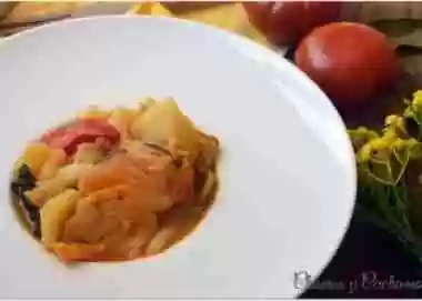 PATATAS CON REPOLLO Y BACALAO