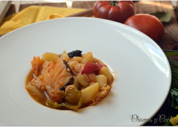 PATATAS CON REPOLLO Y BACALAO